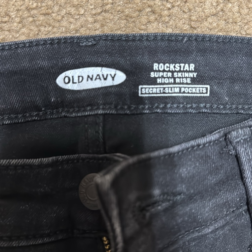 Old Navy women Rockstar Super Skinny High Rise Secret-Slim Pockets. Size 2 - Picture 3 of 7